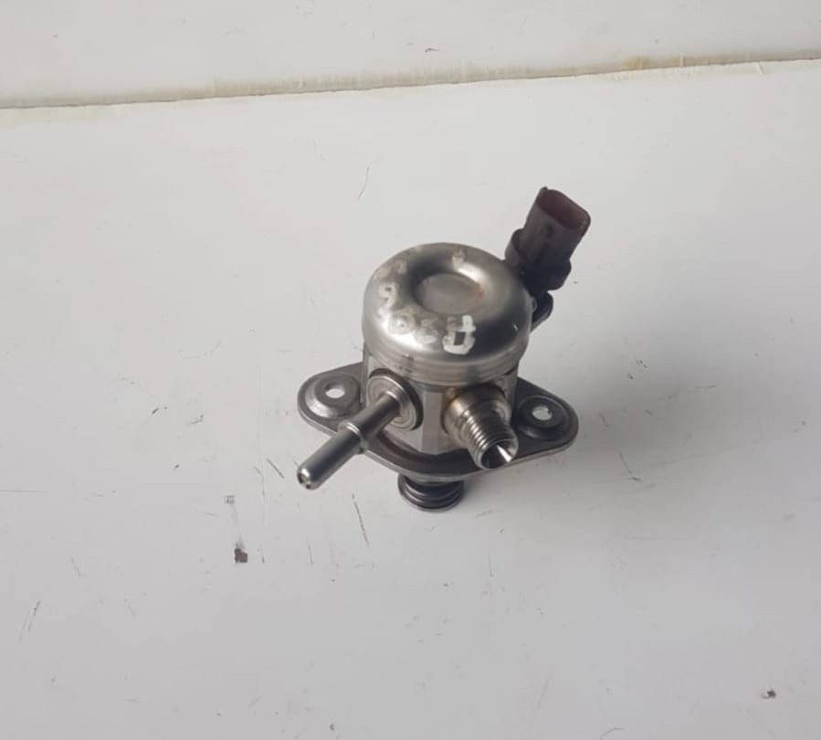 HIGH PRESSURE PUMP 1.8L